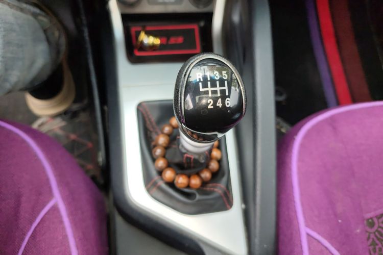 江汽集团 瑞风S3 2016款 1.5L 手动豪华智能型中控内饰18