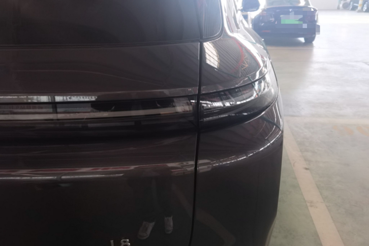 理想汽车 理想L8 2023款 Pro车身外观9