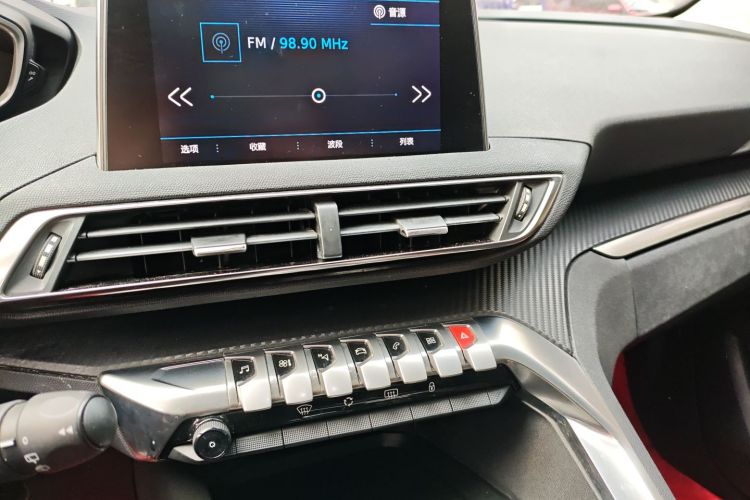 标致4008 2017款 350THP 精英版中控内饰16