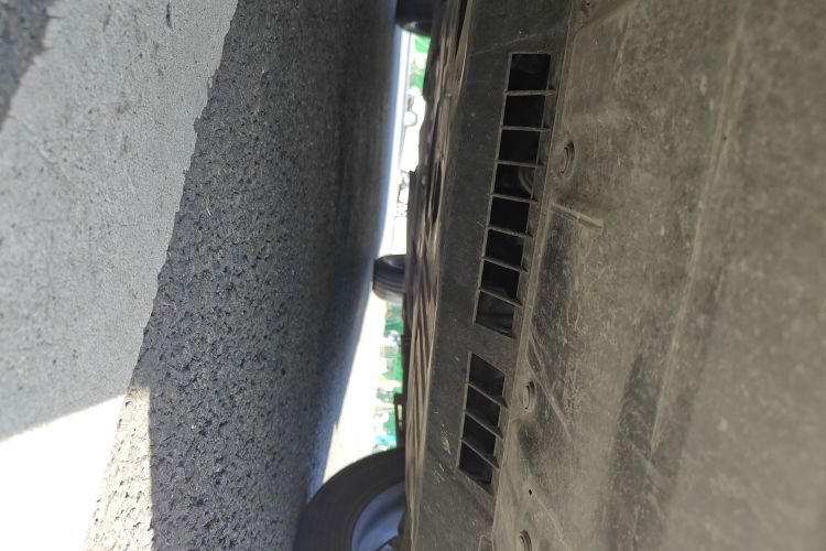 本田HR-V 2023款 240TURBO 劲潮版局部细节9008