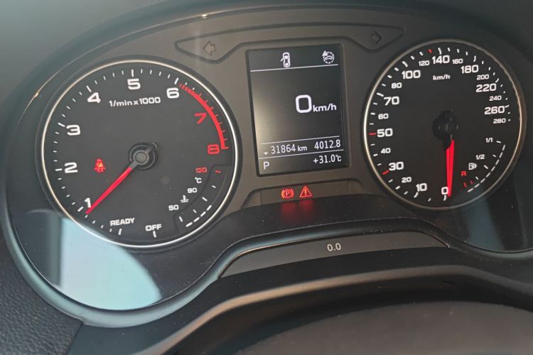 奥迪Q2L 2022款 35 TFSI 时尚动感型中控内饰15