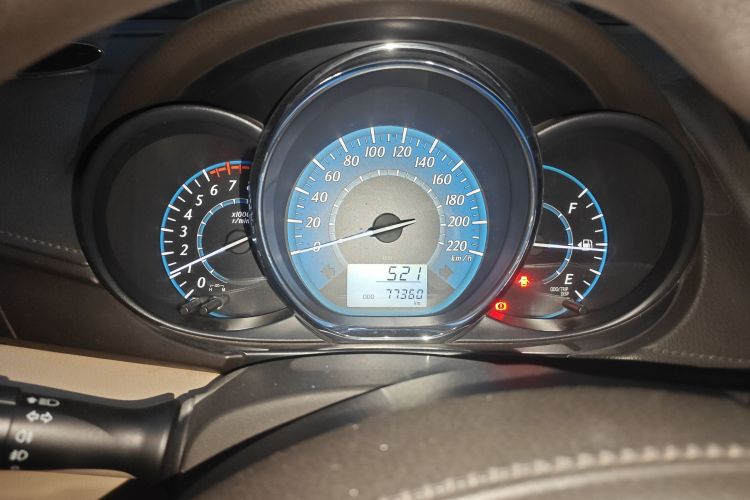 丰田 YARiS L 致炫 2014款 1.5G 手动炫动版中控内饰15