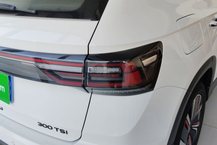 大众 途岳 2023款 300TSI 两驱月尊版车身外观9