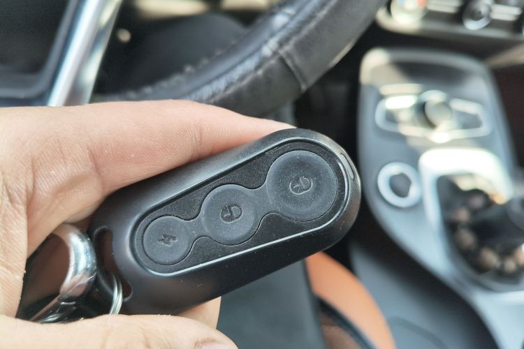 奇瑞 瑞虎7 2016款 1.5T 手动耀臻版中控内饰11