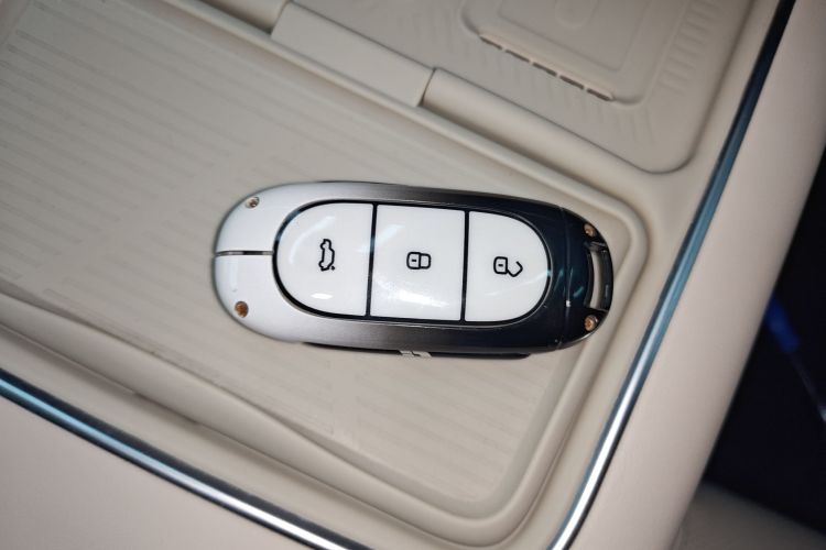 理想汽车 理想L6 2024款 Pro中控内饰11