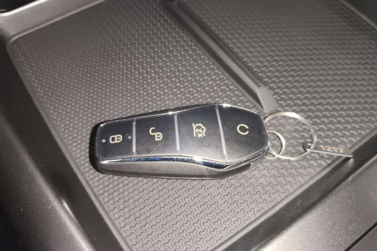 比亚迪 秦PLUS 2025款 DM-i 智驾版 128KM进取型中控内饰11