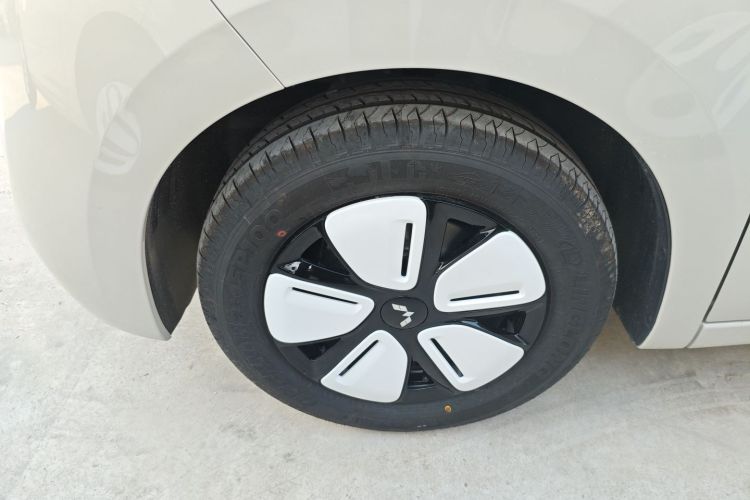 五菱汽车 宏光MINIEV 2025款 四门版 进阶款车身外观6007