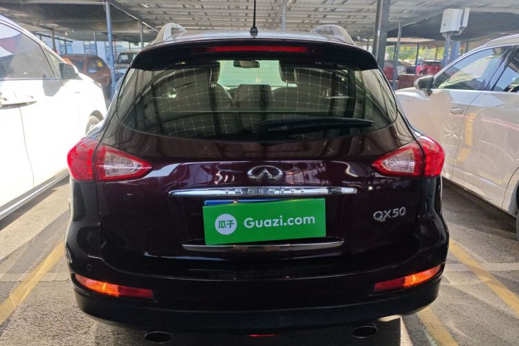 英菲尼迪QX50(进口) 2013款 2.5L 两驱优雅版车身外观6