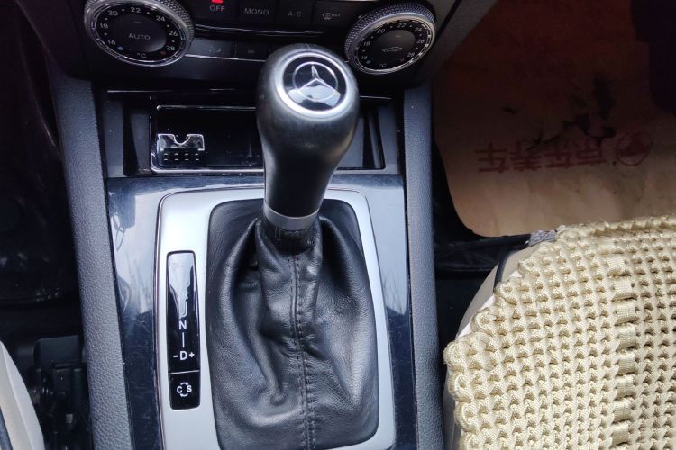 奔驰GLK级(进口) 2008款 GLK 300 4MATIC 豪华型中控内饰18