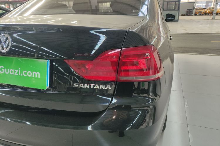 大众 桑塔纳 2018款 1.5L 手动风尚版车身外观9