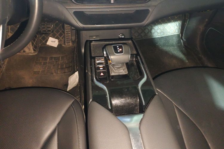 红旗E-QM5 2023款 改款 基础出行版局部细节18