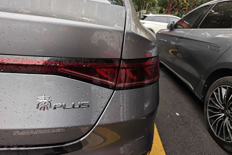 比亚迪 秦PLUS 2023款 冠军版 EV 510KM超越型车身外观9