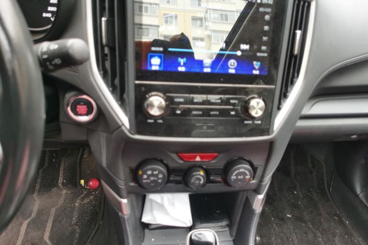 斯巴鲁 森林人 2021款 2.0i 豪华版中控内饰16