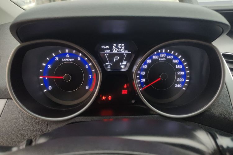 现代 朗动 2016款 1.6L 自动智能型中控内饰14