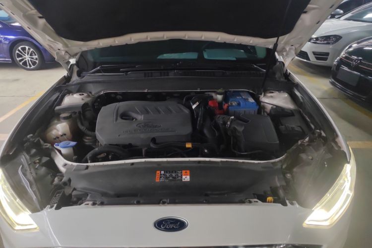 福特 蒙迪欧 2018款 EcoBoost 180 时尚型局部细节24