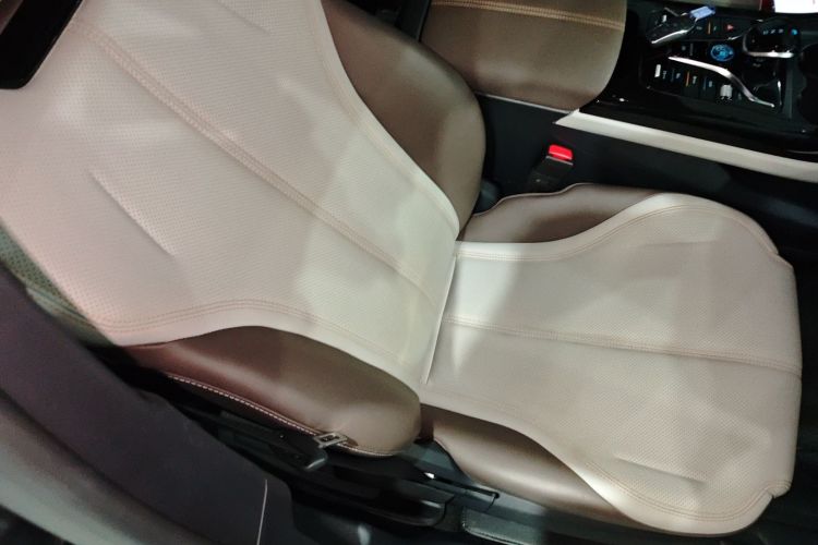 比亚迪 秦PLUS 2023款 冠军版 DM-i 55KM领先型局部细节41