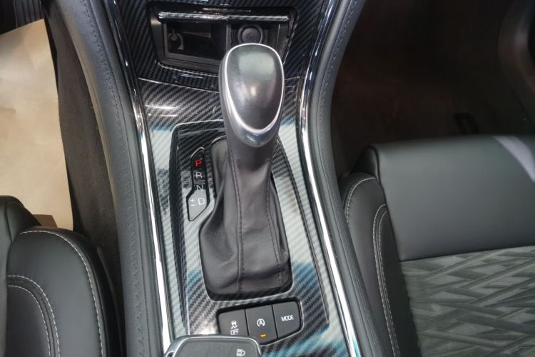 凯迪拉克ATS-L 2017款 28T 技术型中控内饰18