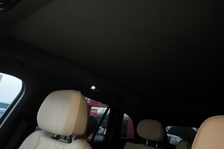 吉利汽车 星越L 2025款 东方曜 2.0TD 自动四驱望月版中控内饰22