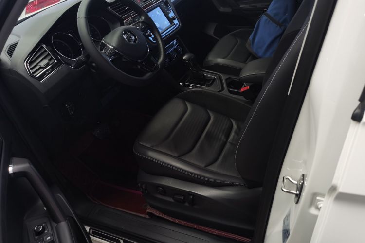 大众 途观L 2018款 330TSI 自动两驱舒适版局部细节19