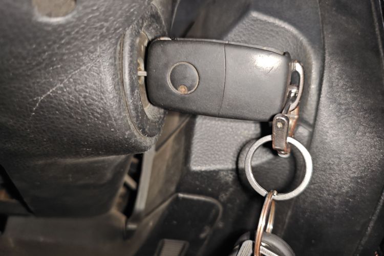 日产 骊威 2013款 劲锐 1.6XL CVT舒适版中控内饰11