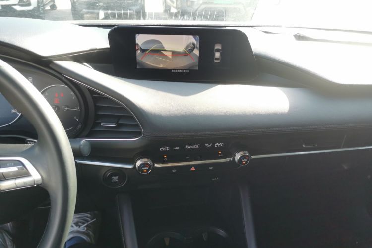 马自达3 昂克赛拉 2021款 2.0L 自动质炫版中控内饰16