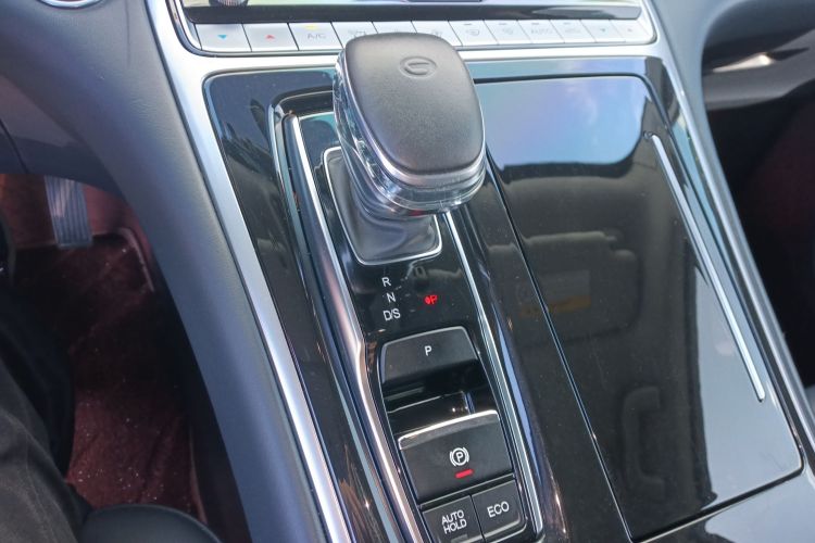 广汽传祺 传祺M8 2023款 领秀系列 390T 尊享版局部细节18