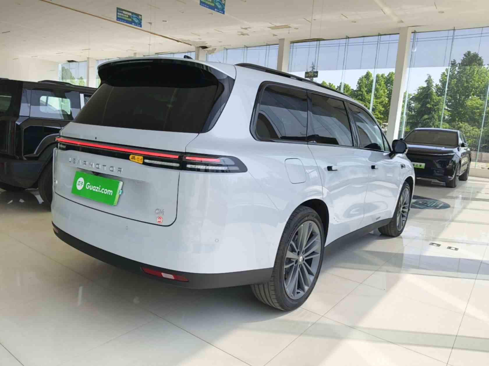 零跑汽车 零跑C16 2026款 增程 280激光雷达智尊版 6座(4)