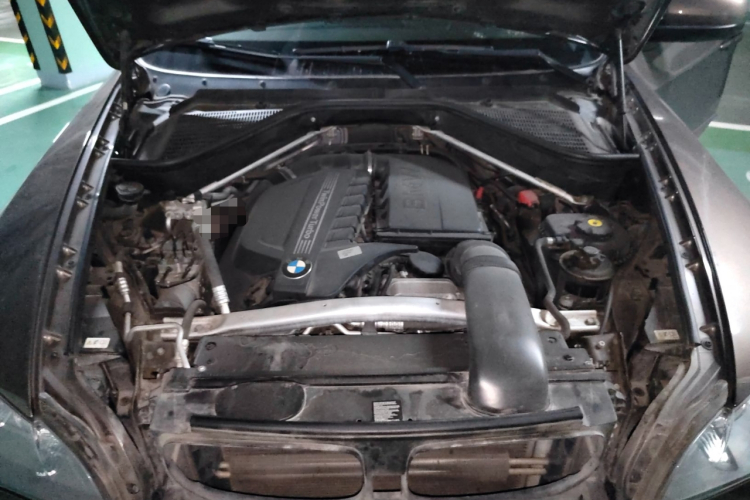 宝马X5(进口) 2013款 xDrive35i 领先型局部细节24