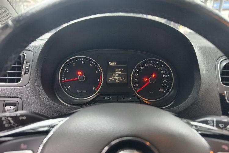 大众 Polo 2014款 1.4L 手动舒适版中控内饰14