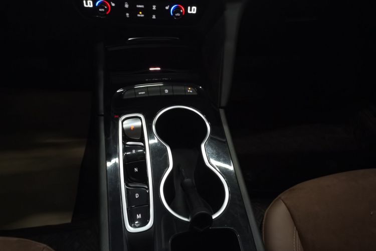 别克 君威 2023款 552T 智享型局部细节18