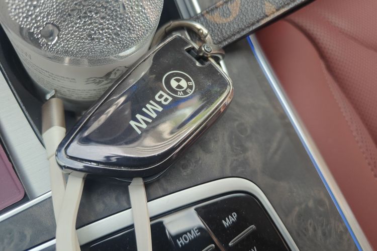 宝马X5 2022款 改款 xDrive 30Li 尊享型M运动套装中控内饰11