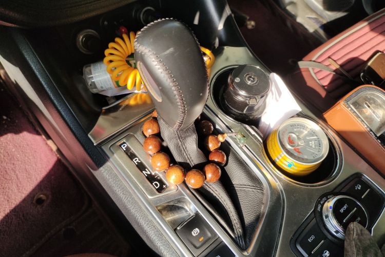 长安CS95 2017款 2.0T 四驱智劲版中控内饰18