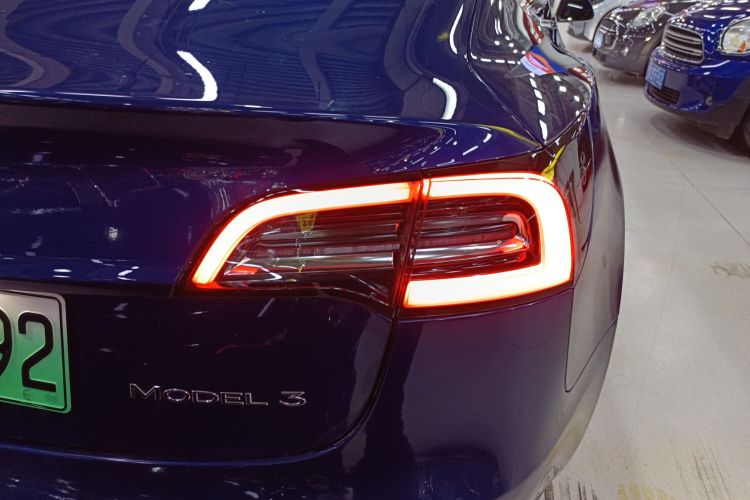 特斯拉 Model 3 2020款 改款 长续航后轮驱动版车身外观6006