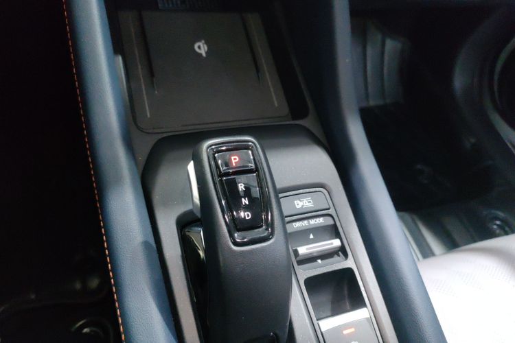 灵悉L 2025款 头号玩家版+超级加倍选装包中控内饰18