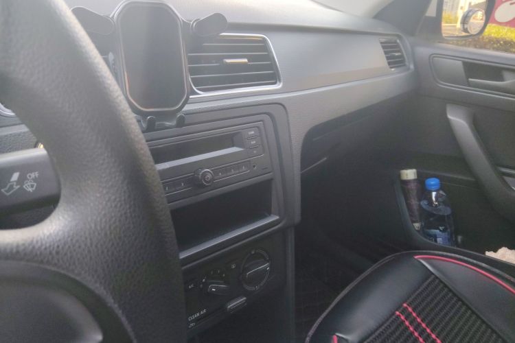 斯柯达 昕锐 2019款 改款 1.5L 手动标准版 国VI中控内饰16