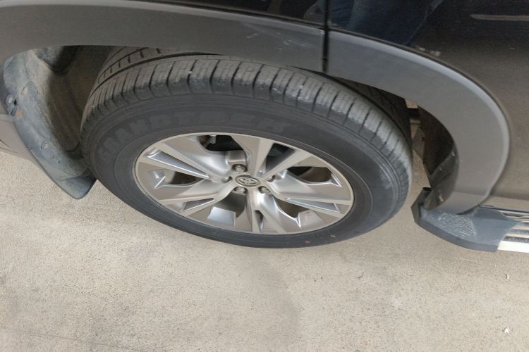 丰田 汉兰达 2018款 2.0T 四驱精英版 7座 国VI车身外观6002