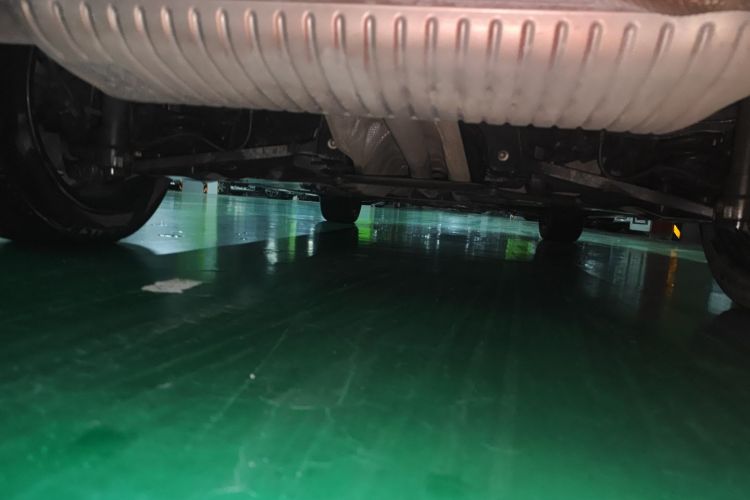 宝马2系多功能旅行车 2015款 218i 运动设计套装局部细节9009