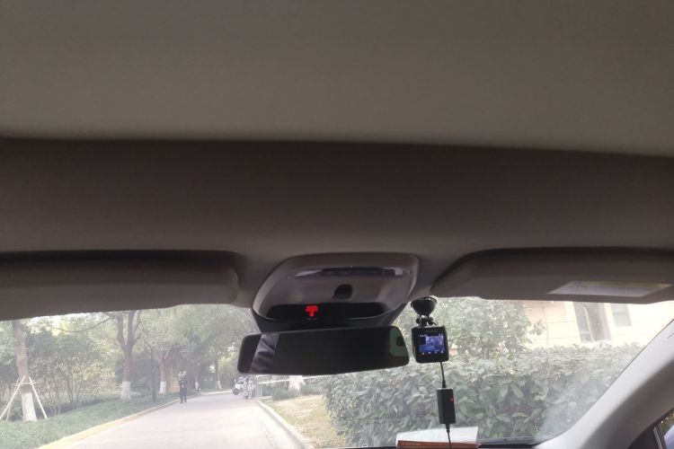 沃尔沃V40 2017款 T3 智雅版中控内饰22