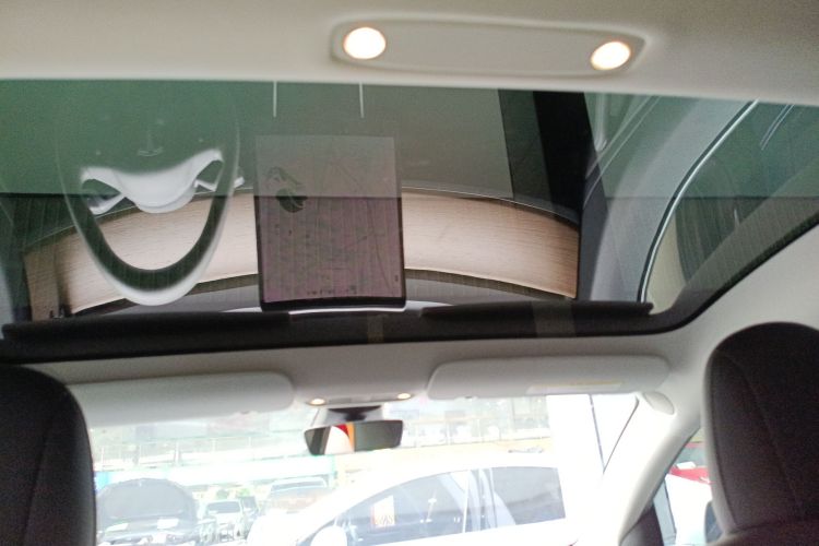 特斯拉 Model 3 2020款 改款 标准续航后驱升级版局部细节22