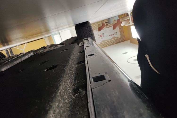 红旗H9 2024款 2.0T 旗享 私享风尚版局部细节9001