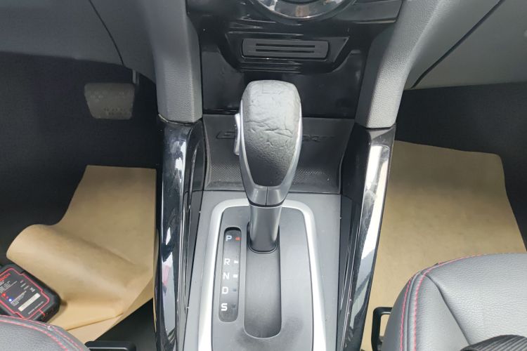 福特 翼搏 2013款 1.5L 自动尊贵型局部细节18