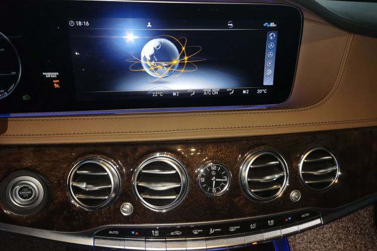 奔驰S级 2019款 S 350 L 豪华型 臻藏版中控内饰16