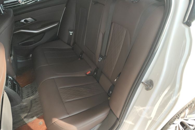 宝马3系 2022款 320i 运动套装中控内饰7004