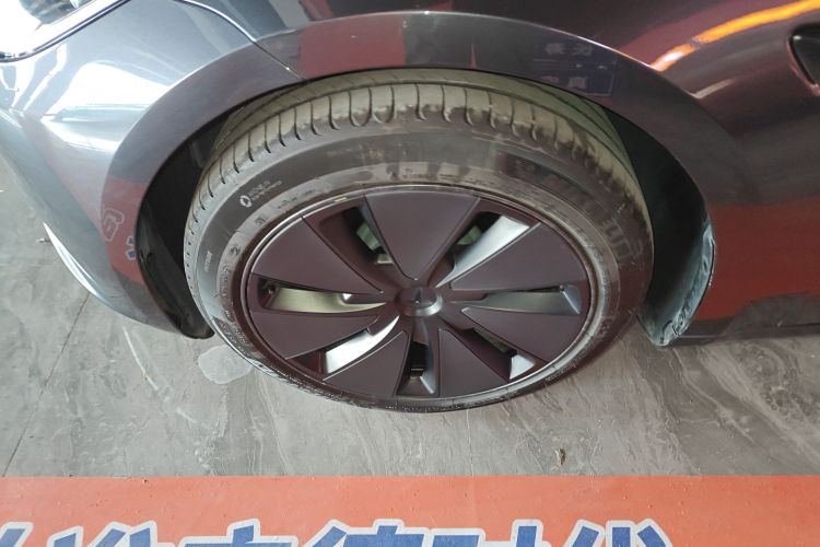 特斯拉 Model 3 2023款 后轮驱动版车身外观6007