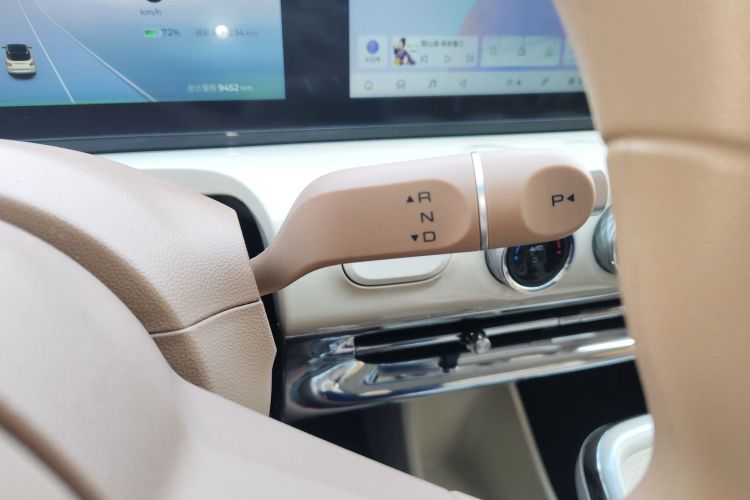 五菱汽车 五菱缤果 2025款 333km 灵犀互联款局部细节18