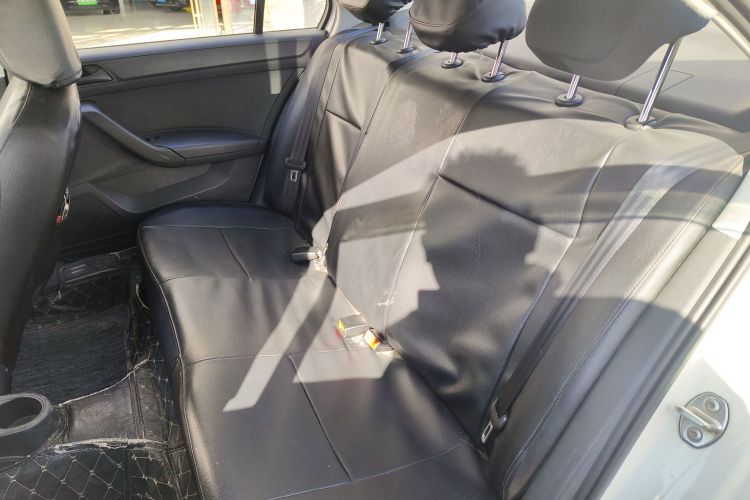 大众 桑塔纳 2021款 1.5L 自动风尚版中控内饰21