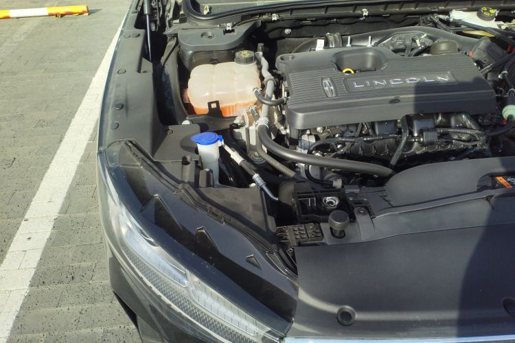 林肯Z 2022款 i享 尊尚版机舱底盘25