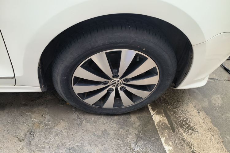 大众 速腾 2018款 280TSI DSG舒适型车身外观6008