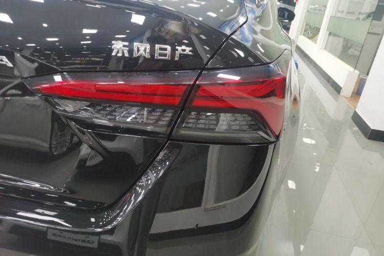 日产 天籁 2022款 2.0L XL-TLS 悦享版车身外观9