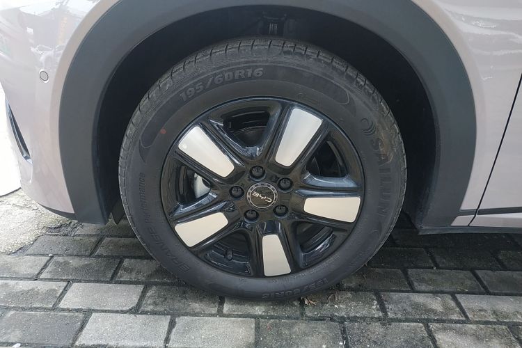 比亚迪 海豚 2025款 智驾版 410km 时尚版车身外观6007